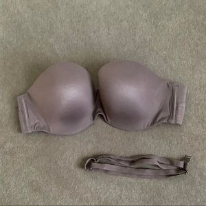 Victoria’s Secret strapless bra 34DDD